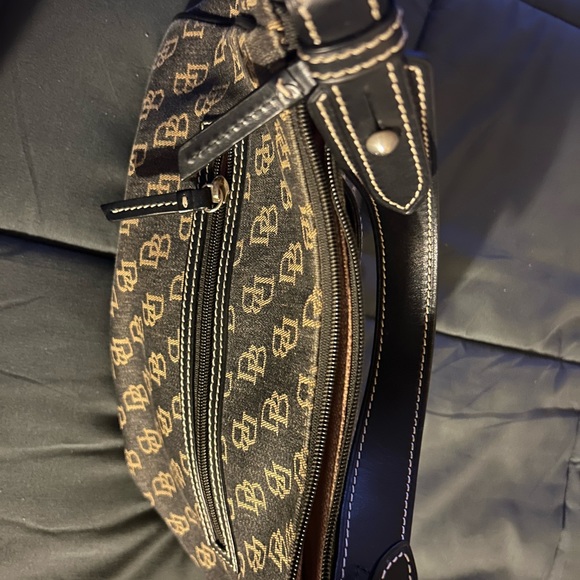 Dooney and Bourke - Picture 3 of 5